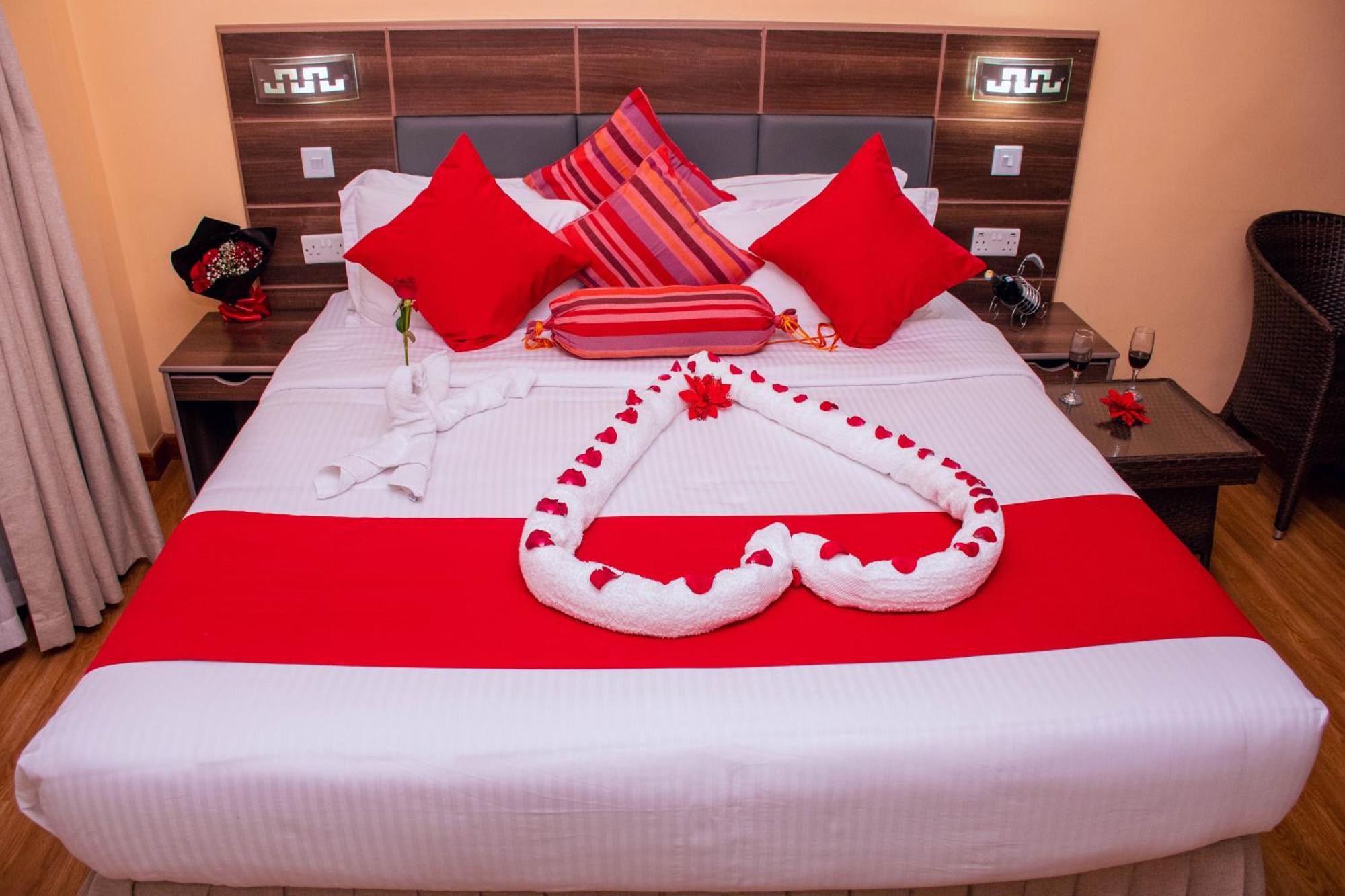 Buraha Zenoni Hotel And Resort Nakuru Eksteriør billede