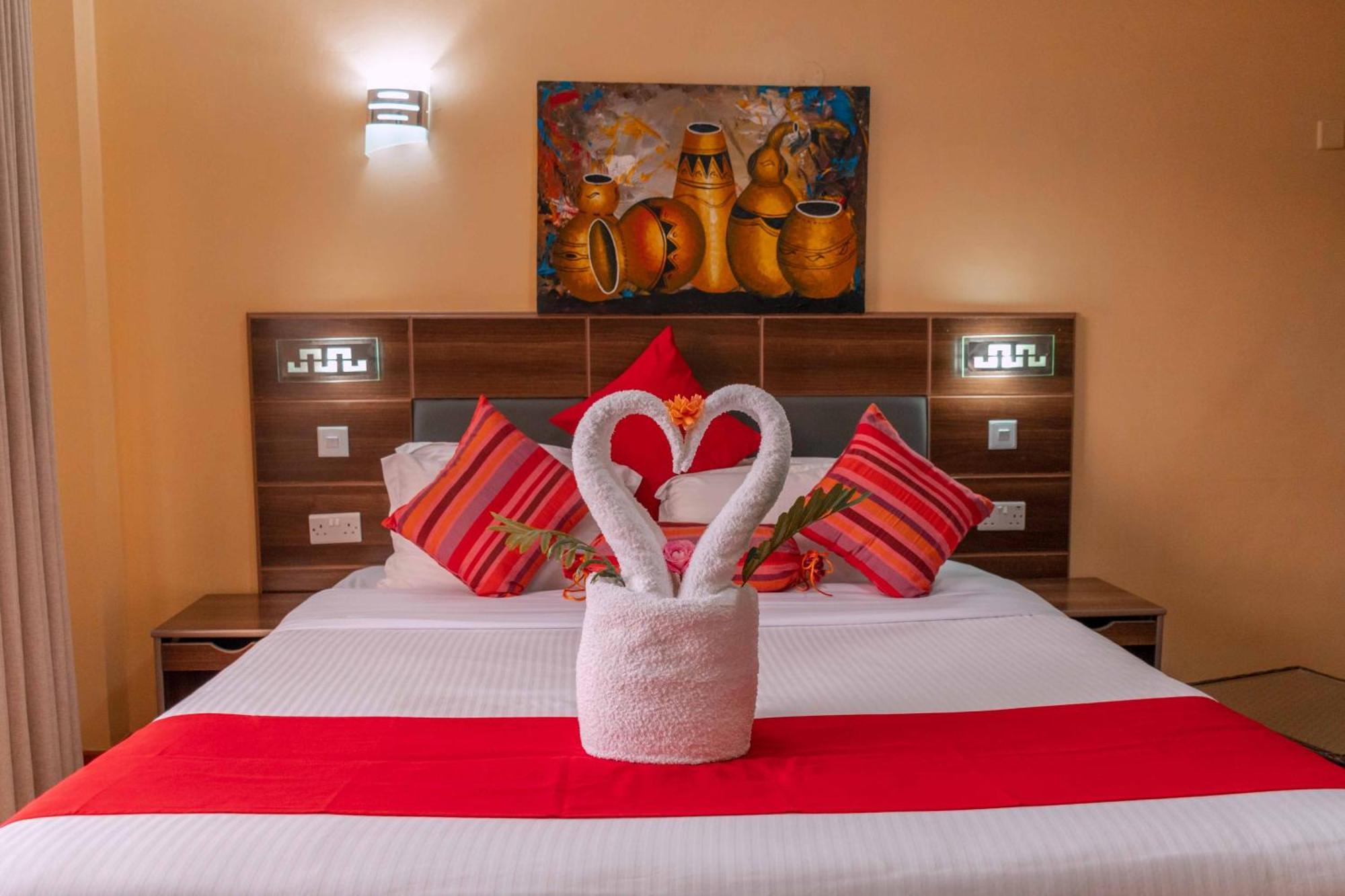 Buraha Zenoni Hotel And Resort Nakuru Eksteriør billede