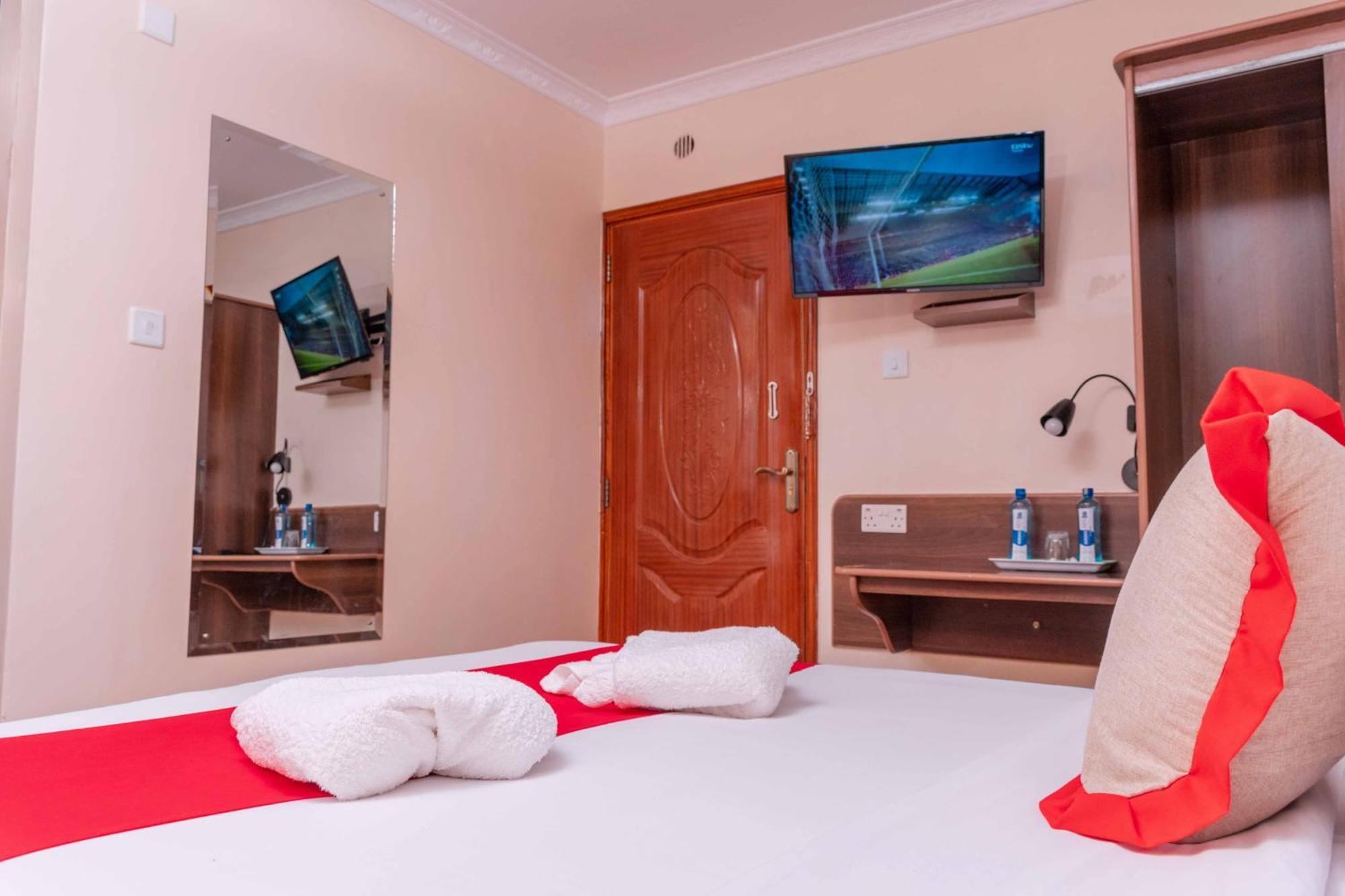 Buraha Zenoni Hotel And Resort Nakuru Eksteriør billede