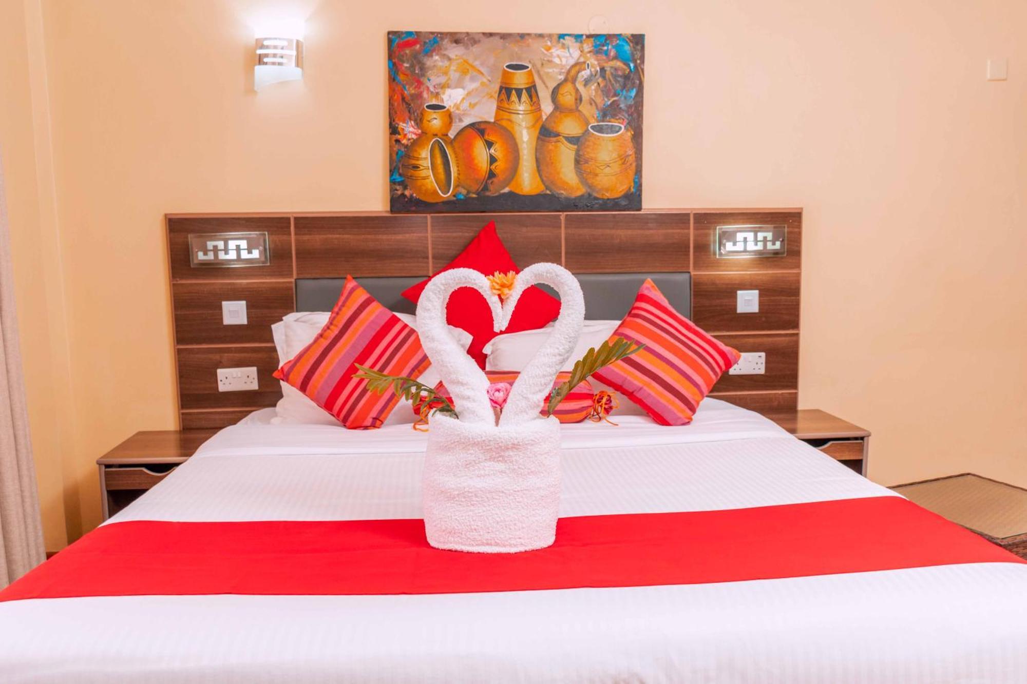 Buraha Zenoni Hotel And Resort Nakuru Eksteriør billede