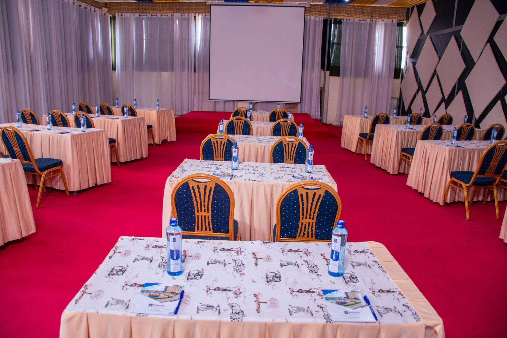 Buraha Zenoni Hotel And Resort Nakuru Eksteriør billede